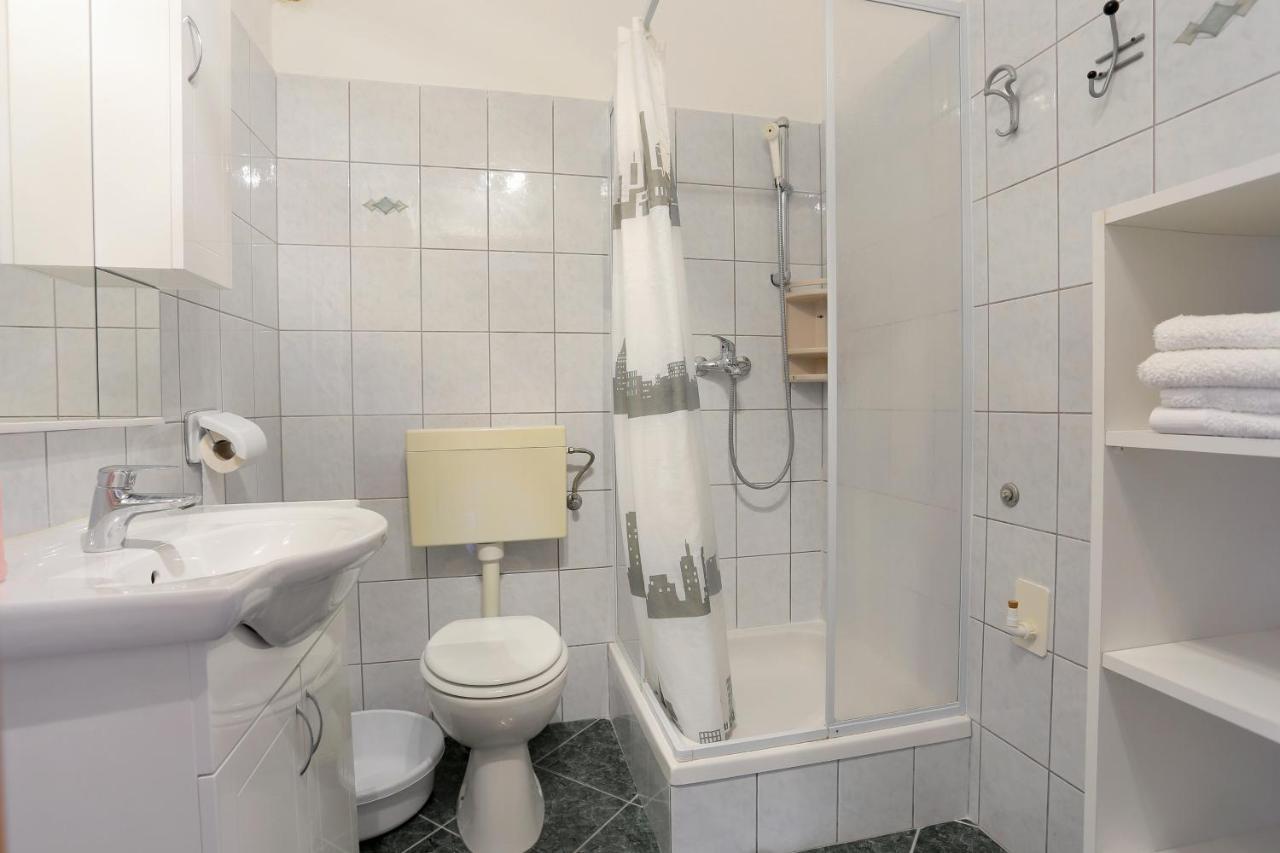Apartments By The Sea Duce, Omis - 2737 外观 照片